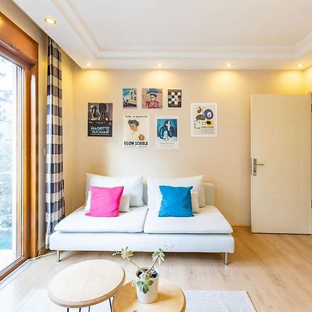 Bright Apartment Istanbul Exterior photo