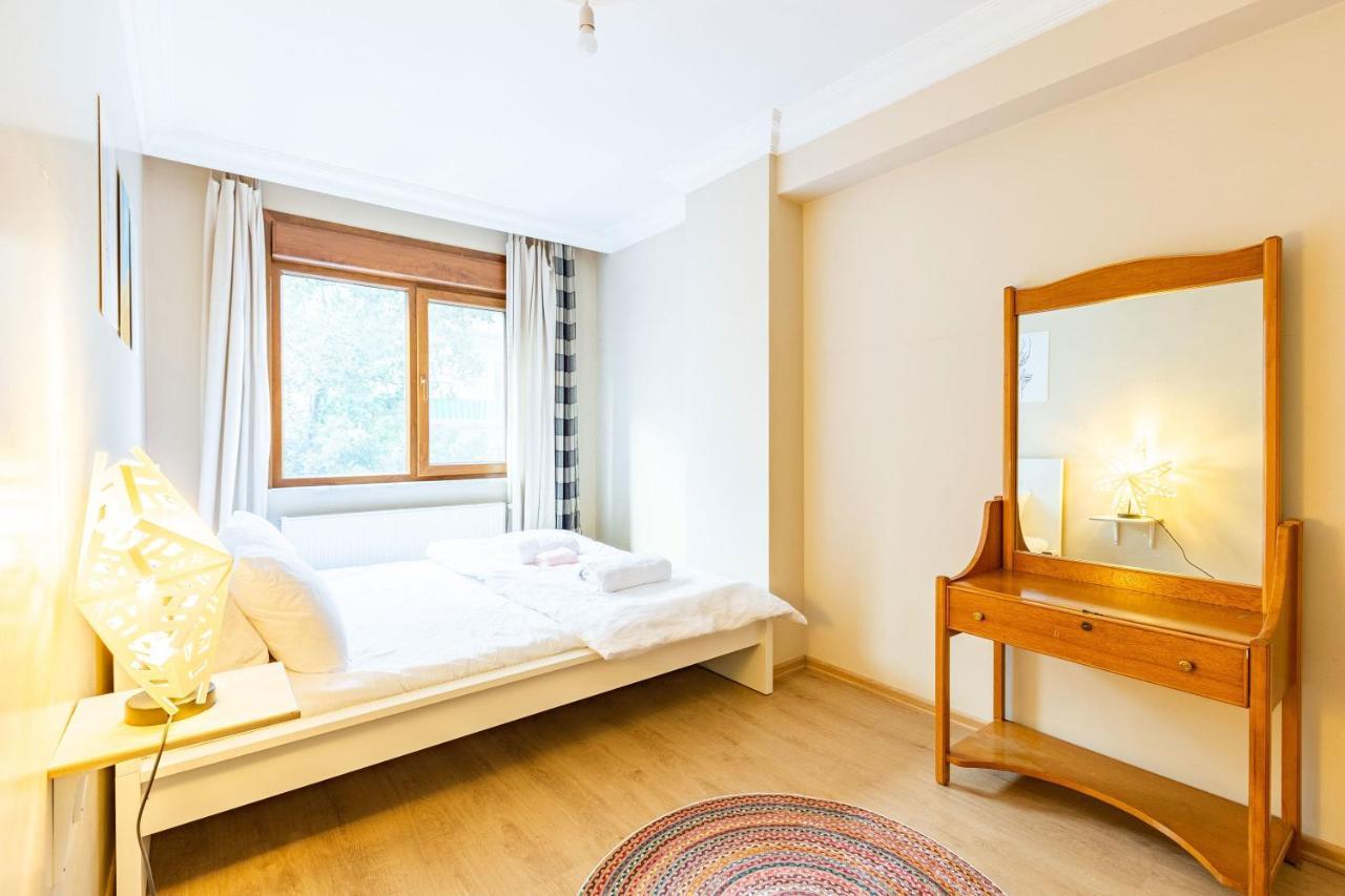 Bright Apartment Istanbul Exterior photo