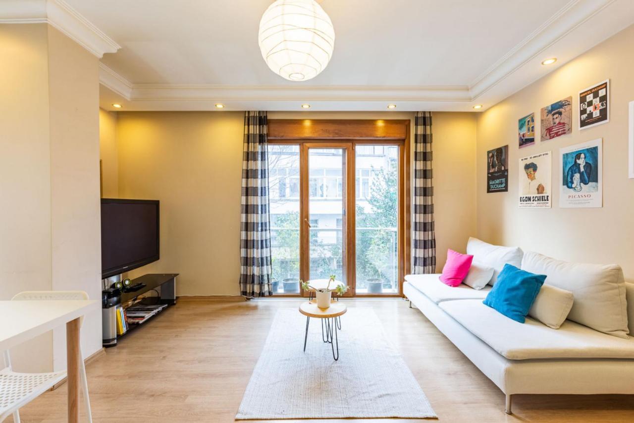 Bright Apartment Istanbul Exterior photo